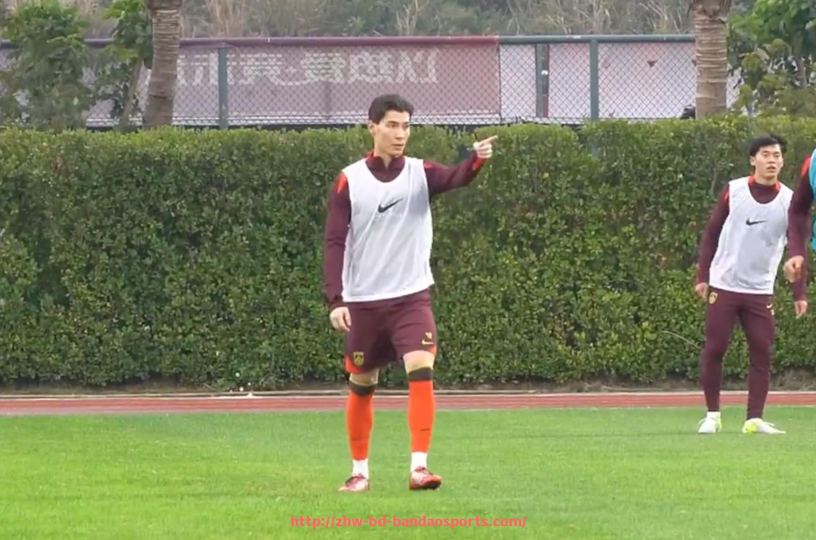 半岛体育-欧冠决赛天下足球专题报道及精彩盘点