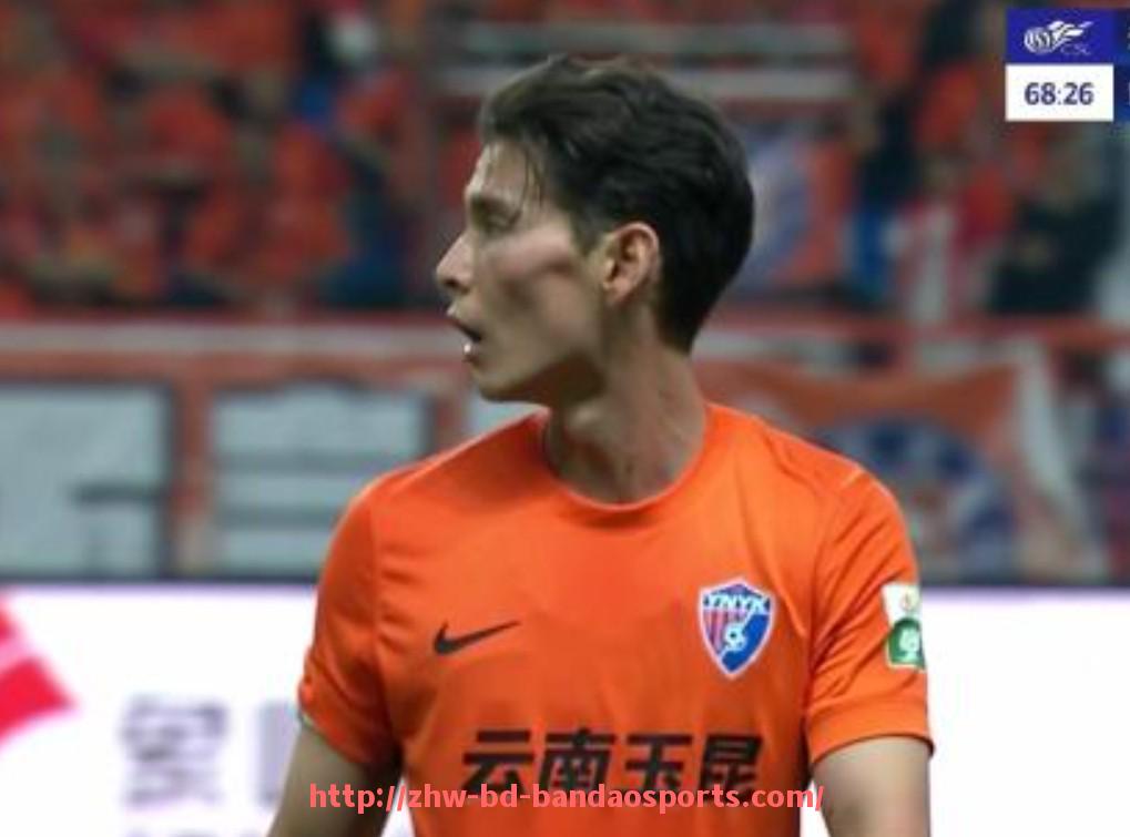 半岛体育-法甲里昂球队队医团队的职能与作用分析