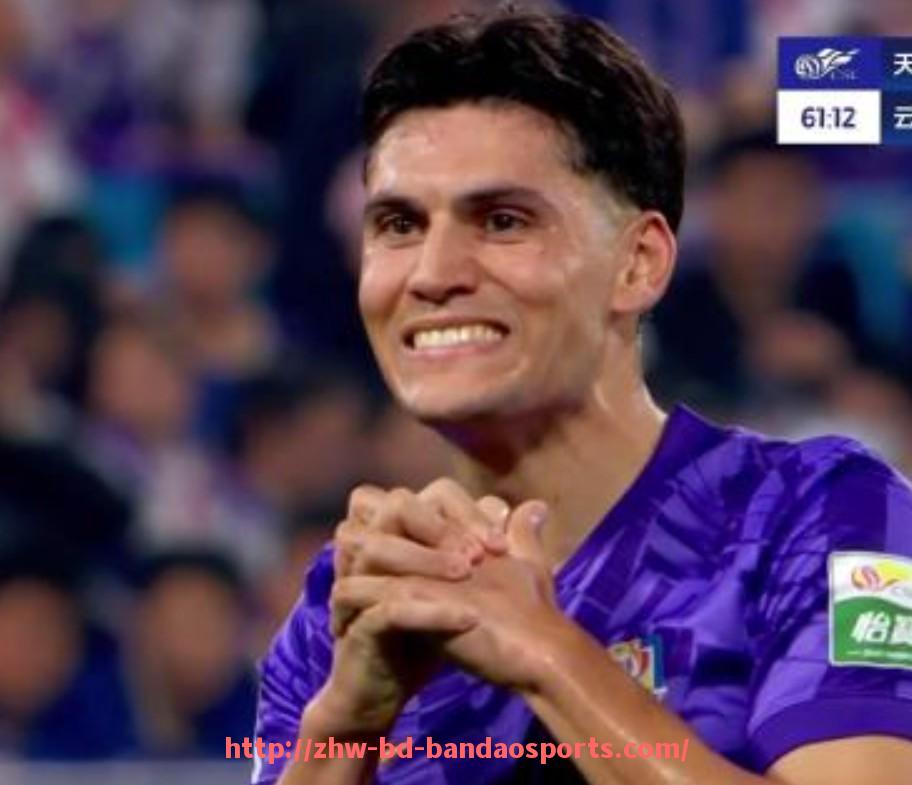 半岛体育-英超联赛中十号球员的历史及代表人物介绍